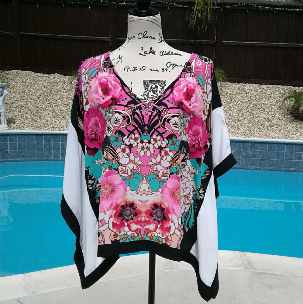 Sale! XOXO boho chic floral butterfly top blouse